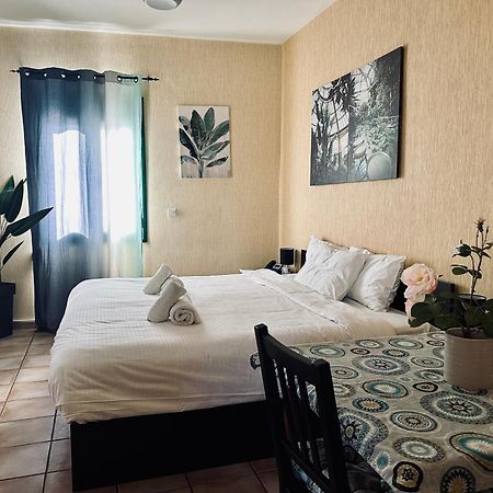 Cozy Apartments Mc Queen Афіни Екстер'єр фото