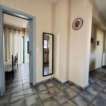 Cozy Apartments Mc Queen Афіни Екстер'єр фото