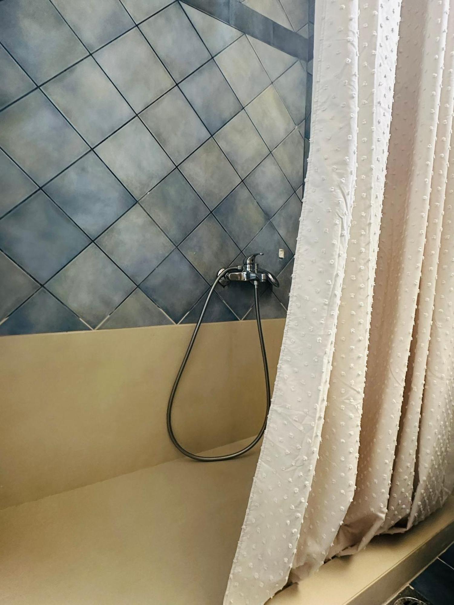 Cozy Apartments Mc Queen Афіни Екстер'єр фото