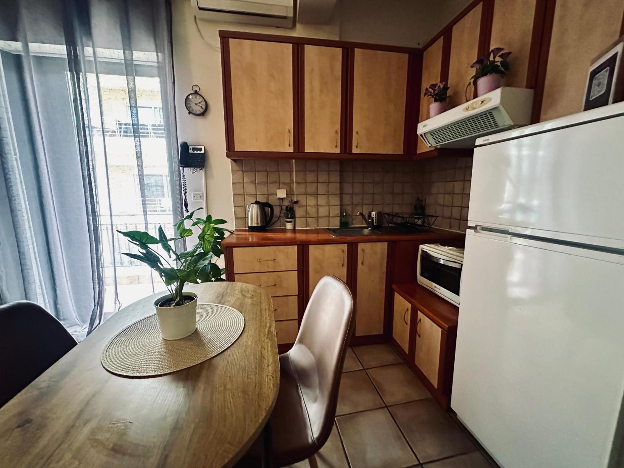 Cozy Apartments Mc Queen Афіни Екстер'єр фото